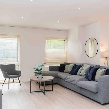 3 Bedroom Bungalow Close To Peak District With Garden 谢菲尔德 外观 照片