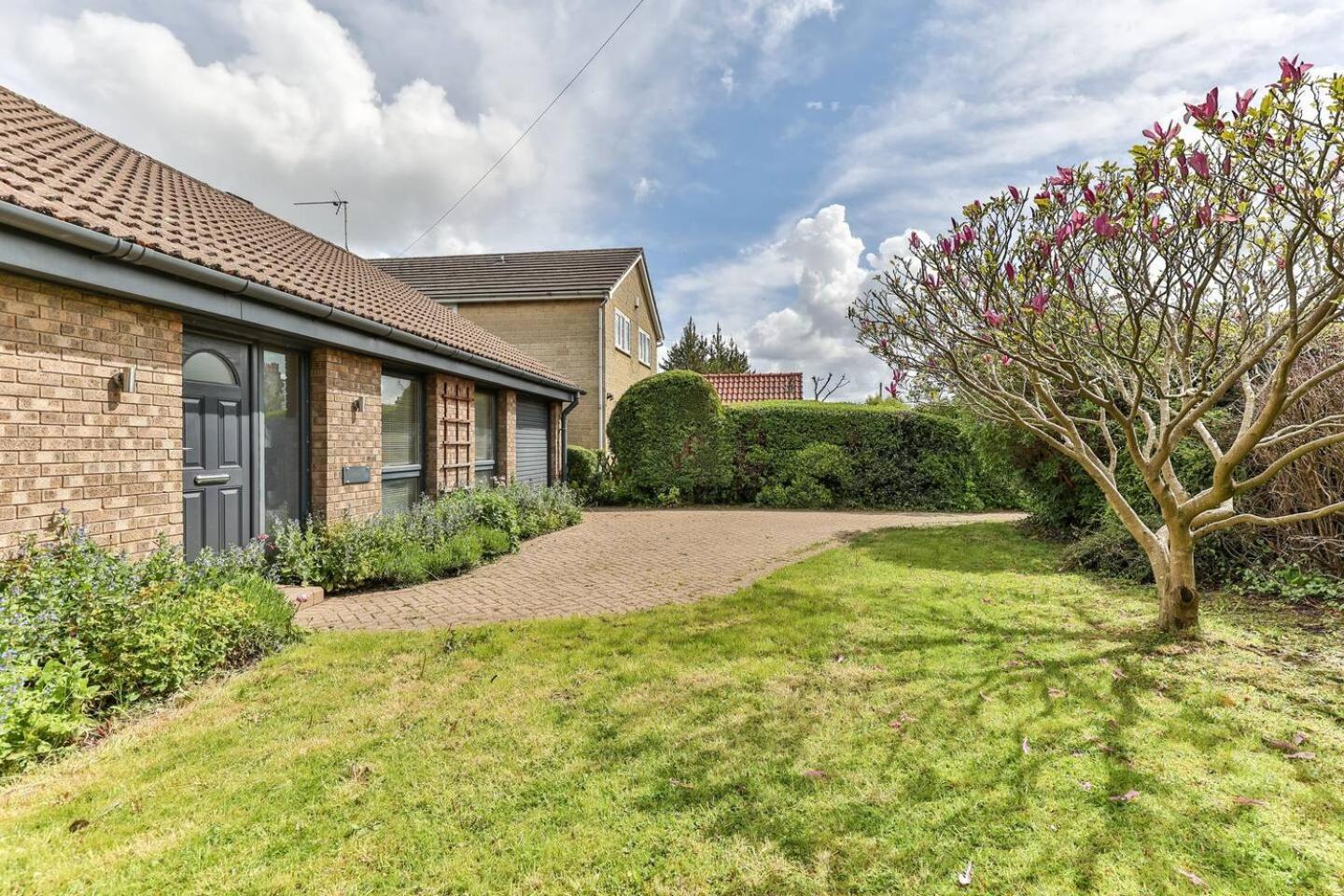3 Bedroom Bungalow Close To Peak District With Garden 谢菲尔德 外观 照片