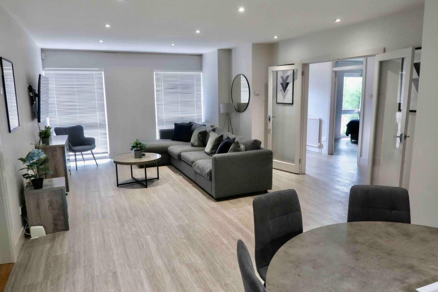 3 Bedroom Bungalow Close To Peak District With Garden 谢菲尔德 外观 照片