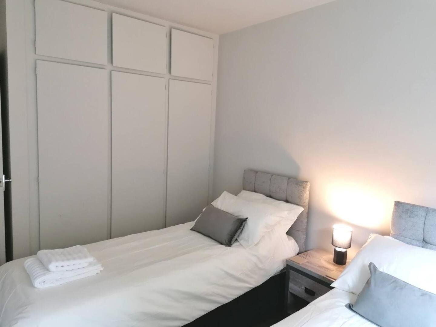 3 Bedroom Bungalow Close To Peak District With Garden 谢菲尔德 外观 照片