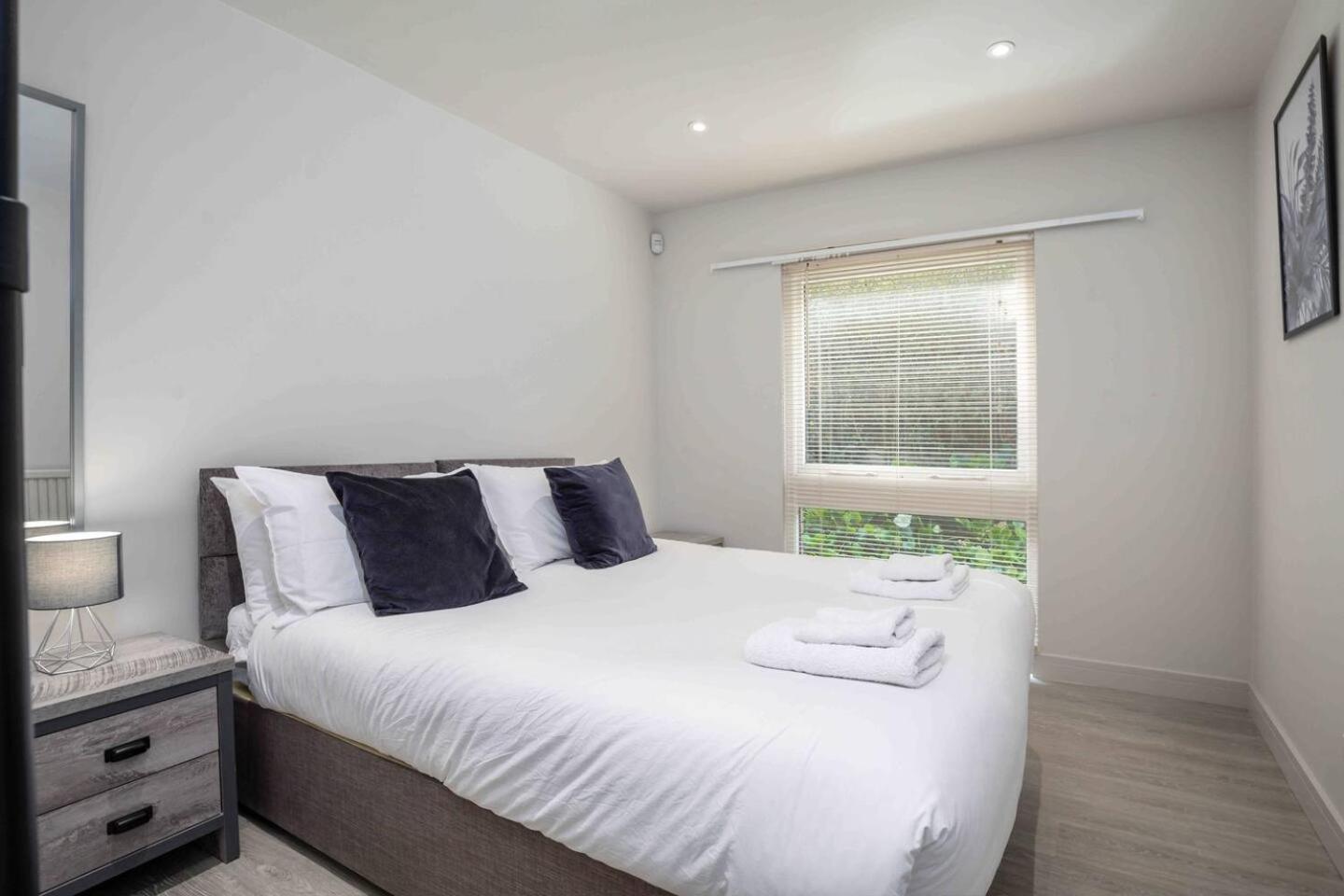3 Bedroom Bungalow Close To Peak District With Garden 谢菲尔德 外观 照片
