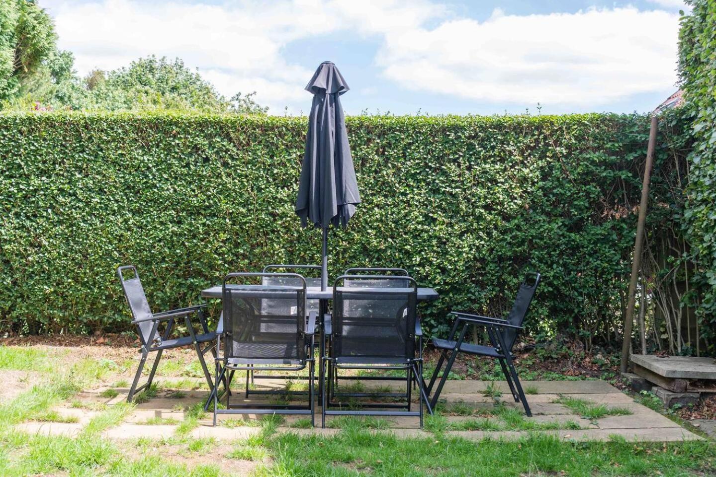 3 Bedroom Bungalow Close To Peak District With Garden 谢菲尔德 外观 照片