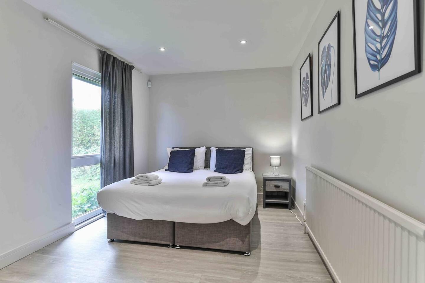 3 Bedroom Bungalow Close To Peak District With Garden 谢菲尔德 外观 照片
