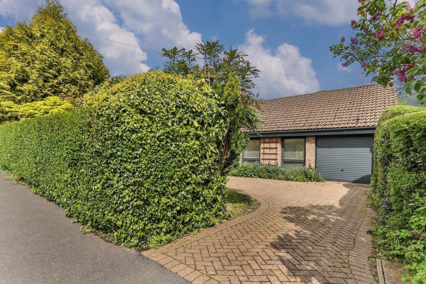 3 Bedroom Bungalow Close To Peak District With Garden 谢菲尔德 外观 照片