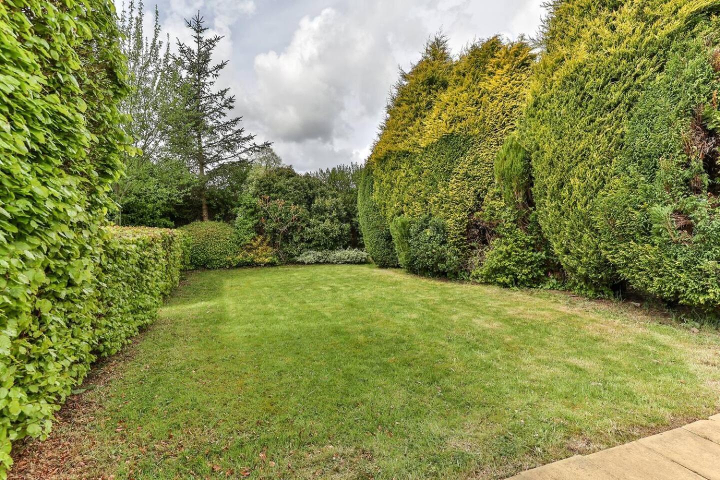 3 Bedroom Bungalow Close To Peak District With Garden 谢菲尔德 外观 照片